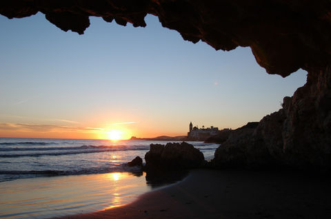 MAS SANTO sitges sunset.jpg
