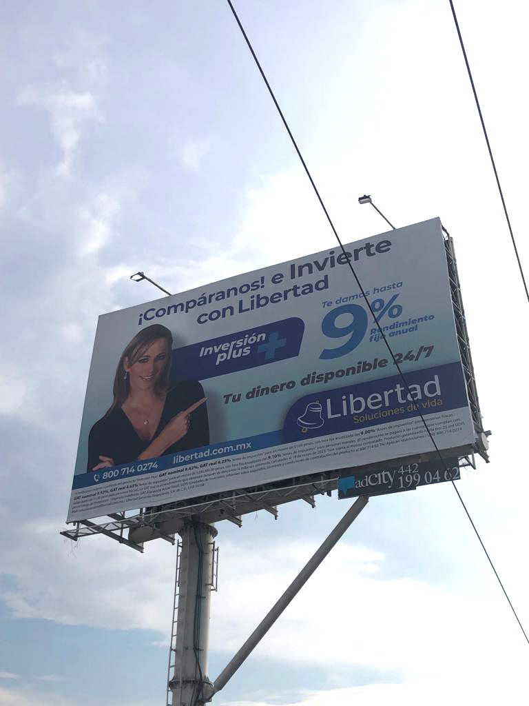 Libertad_ExteriorSign5
