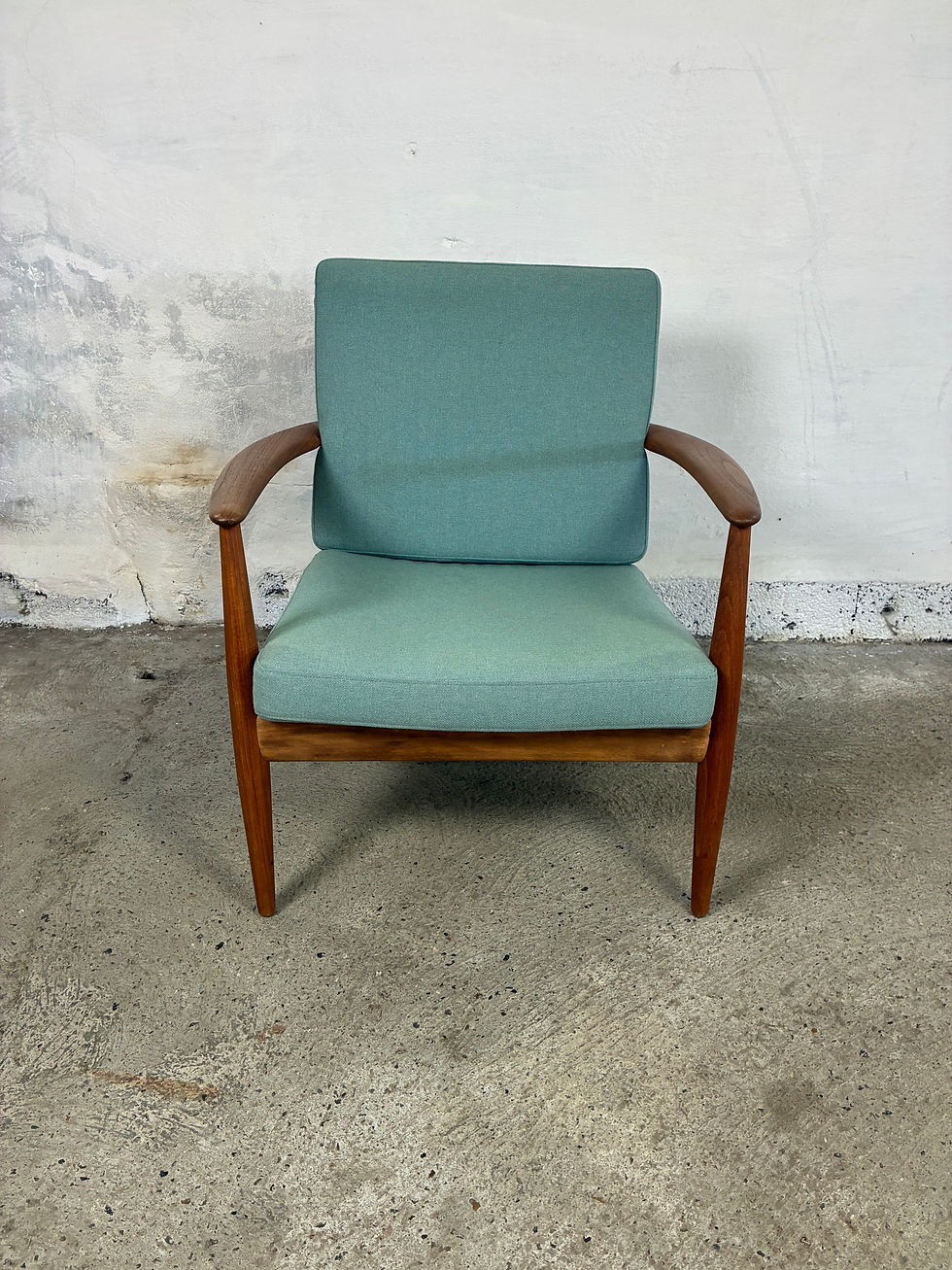 Thumbnail: Grethe Jalk chair