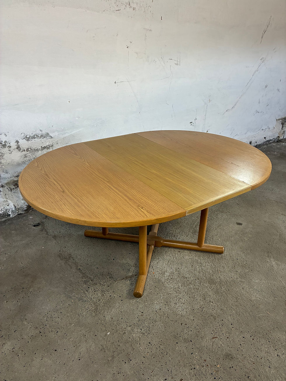Thumbnail: Round Oak table by Kurt Østervig with 1 leave ø122+49