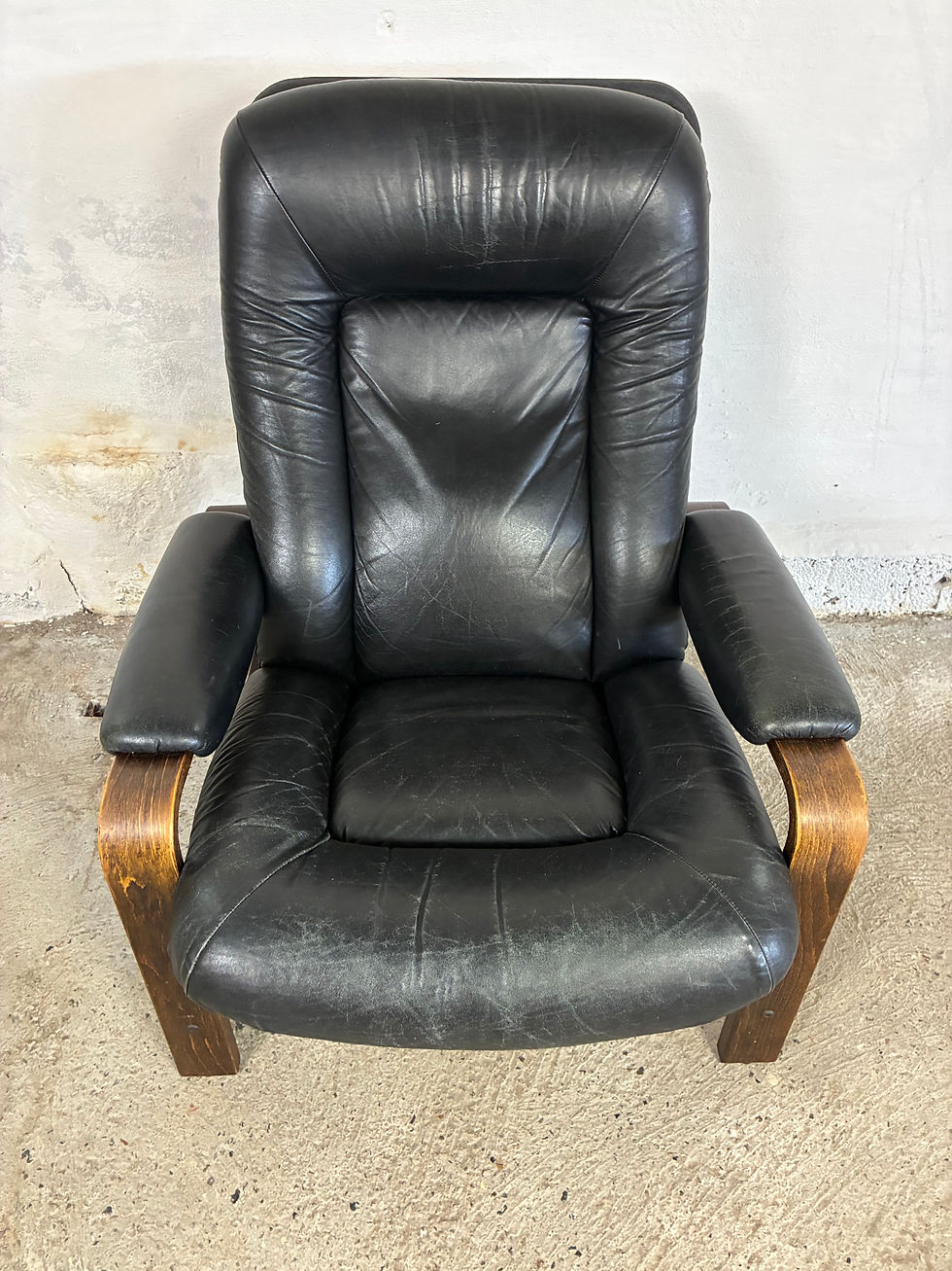 Miniaturebillede: Easy chair with ottoman