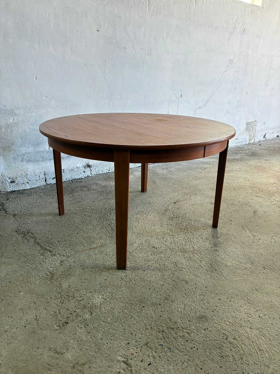 Thumbnail: Round teak table with 2 leaves Ø120 + 2x50