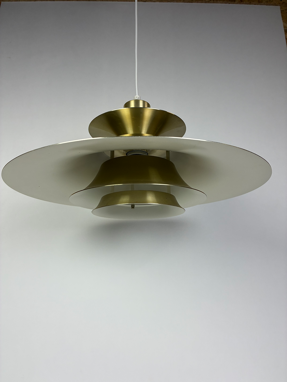 Miniaturebillede: Brass pendant by Frandsen light Ø47