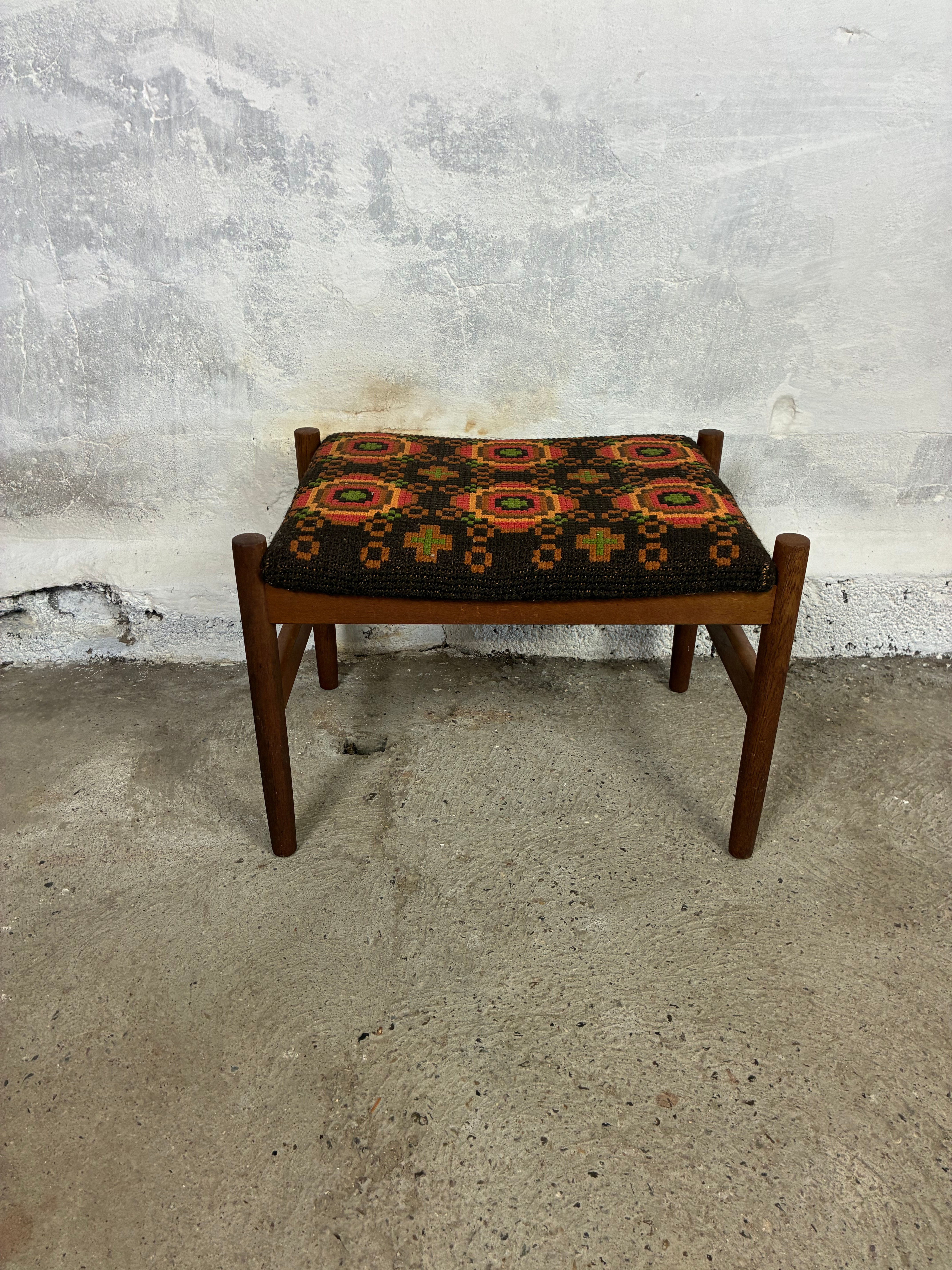Teak ottoman