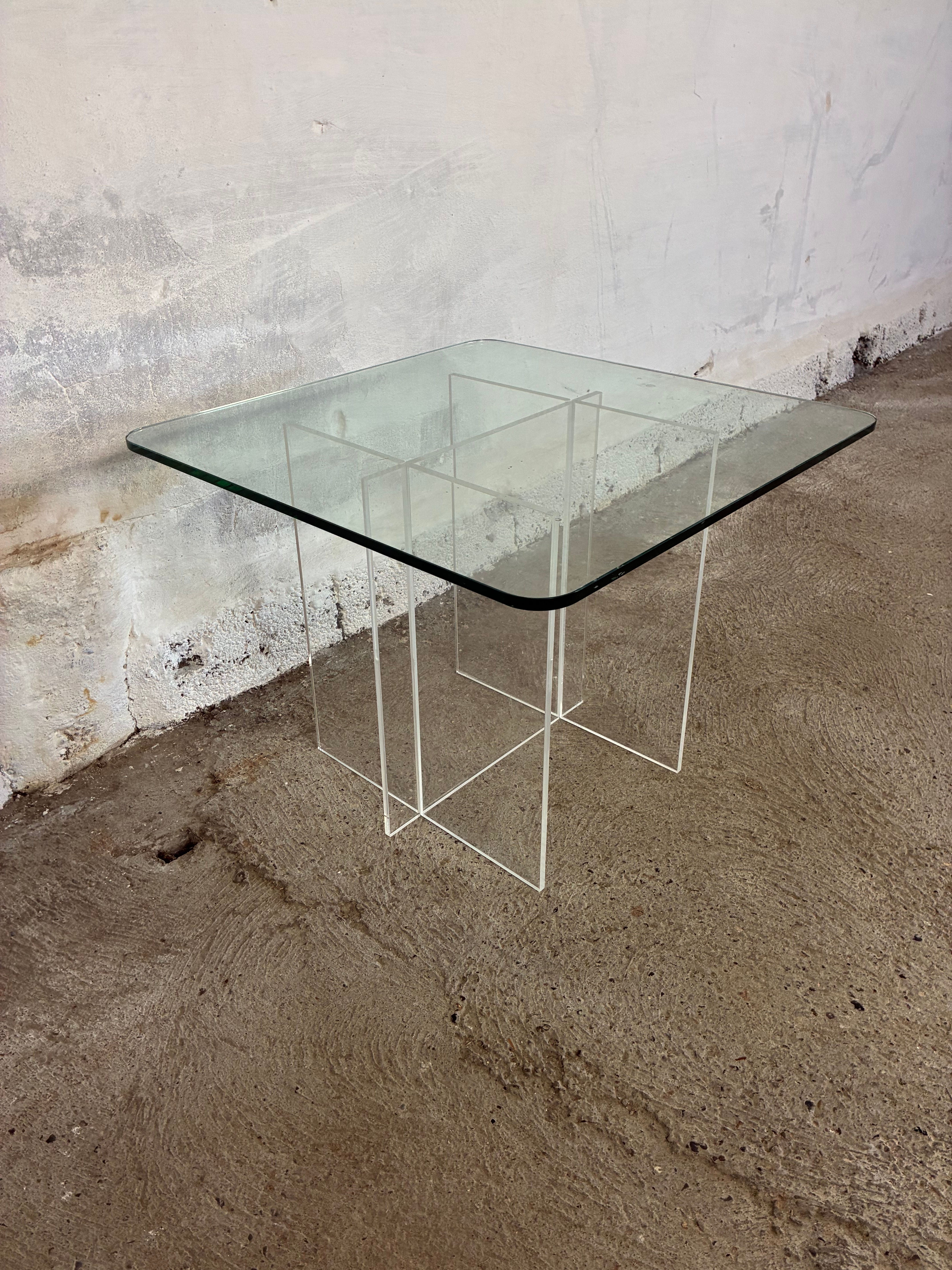 Glass & plexieglass table 