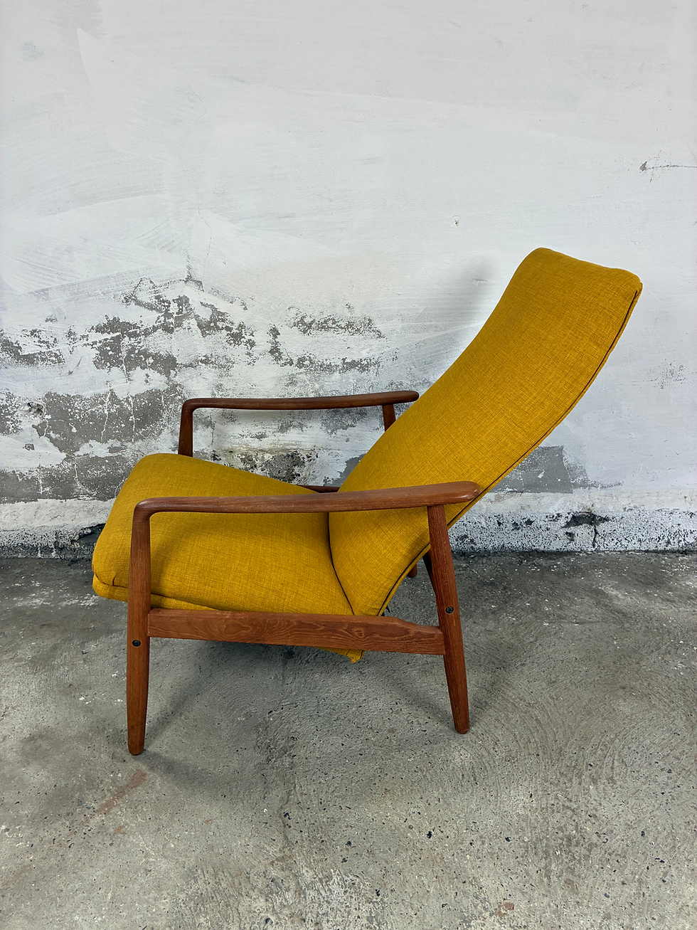 Thumbnail: Søren Ladefoged easy chair teak