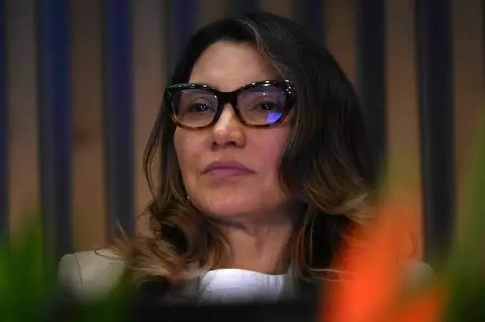 Oposição tenta barrar decreto que amplia atuação pública de Janja