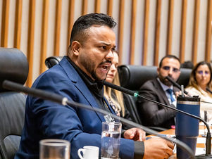Em defesa da anistia, advogado de presos políticos relata tortura institucionalizada