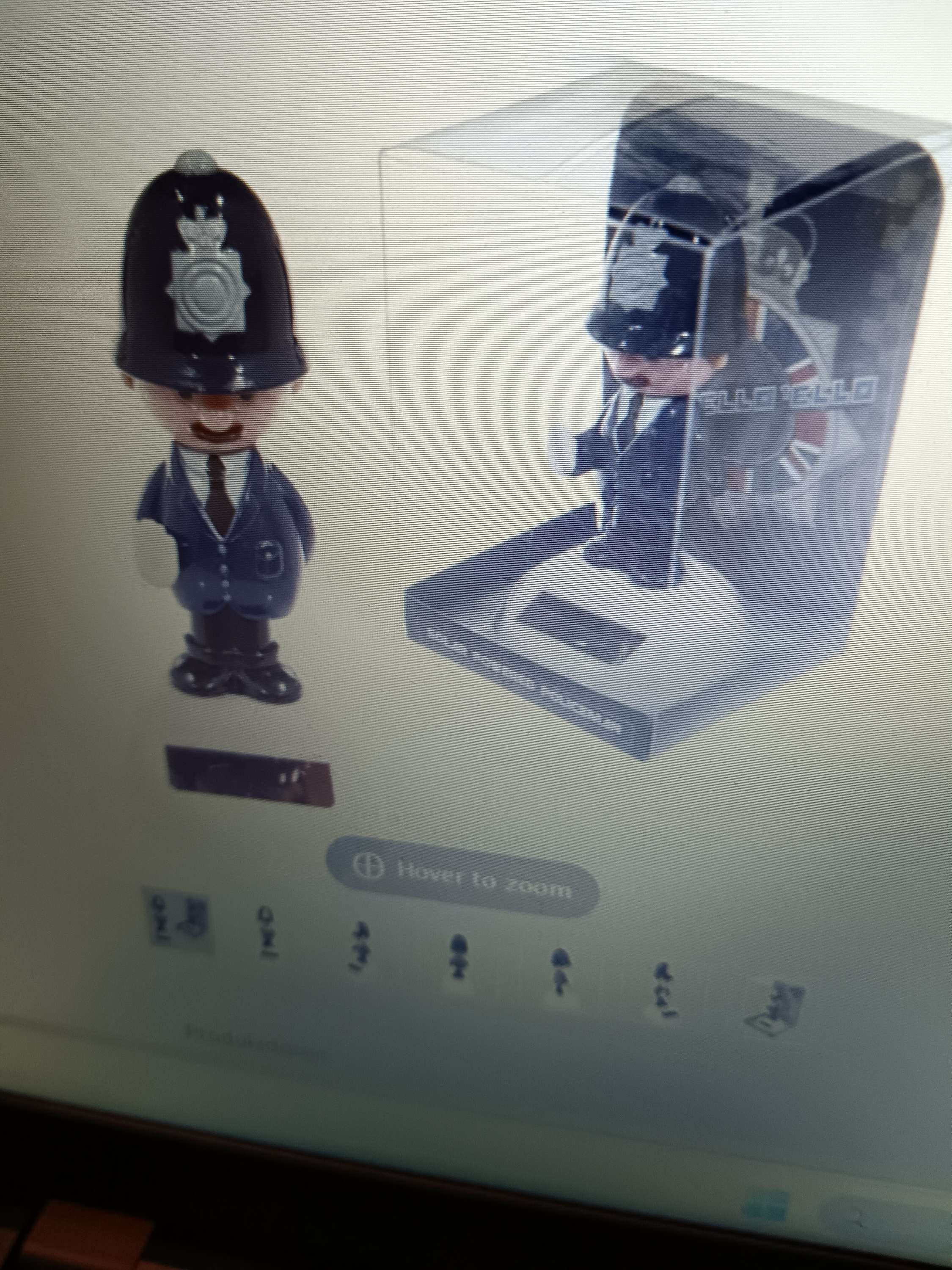 Polizist Solar Pal Wackelfigur