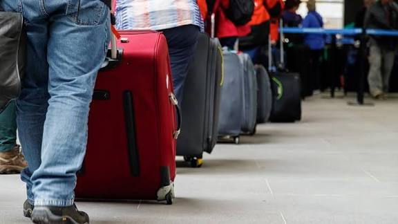 Canada : l’immigration devient plus coûteuse, les demandeurs d’asile aussi touchés
