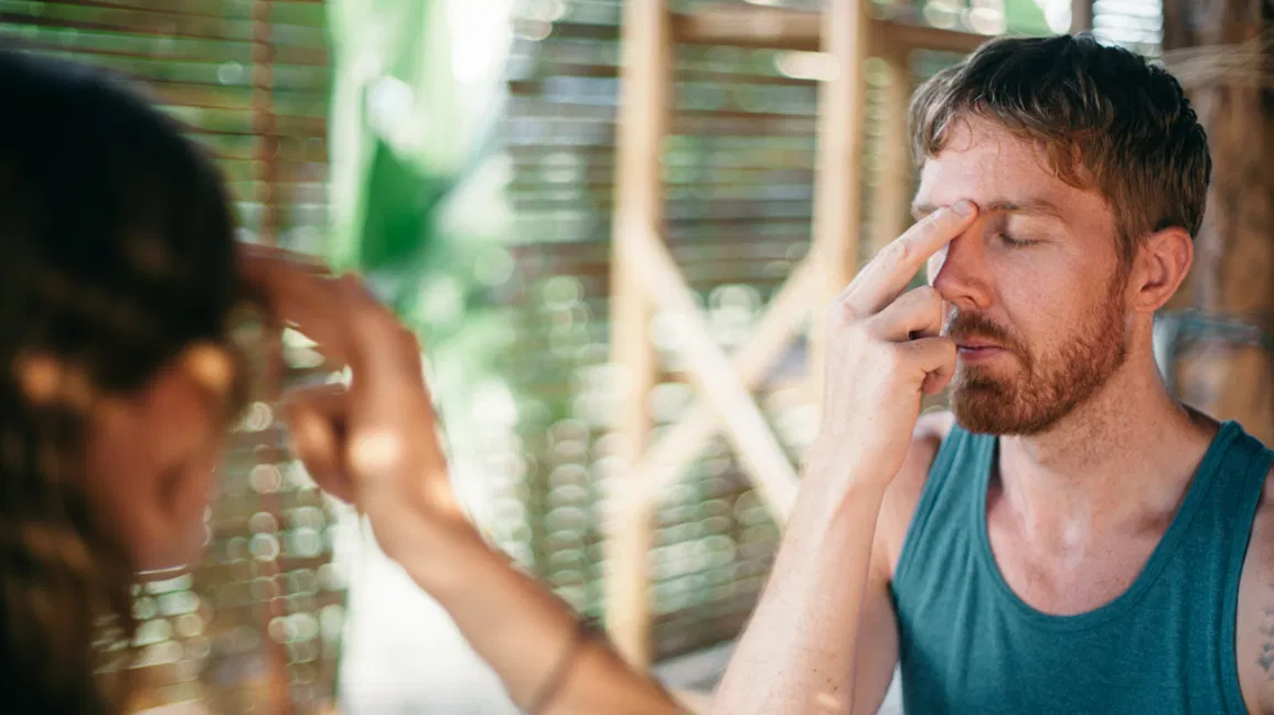 couple-eft-tapping-technique-1296x728-header.webp