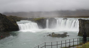 Impressive waterfall Icelandic 4x4 Adventure