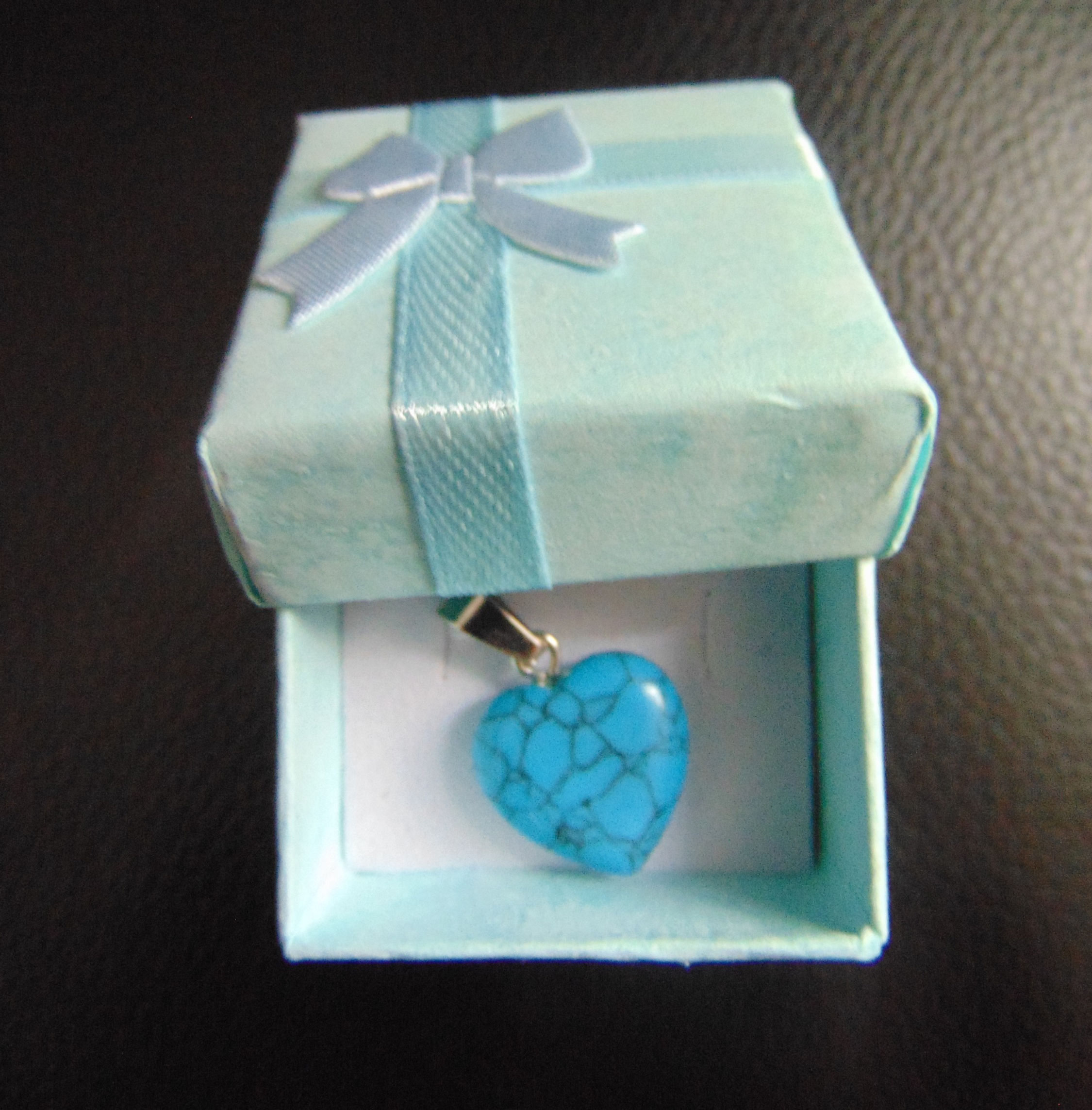 Adornment - Love in the shape of a heart - sea routes - Oceans