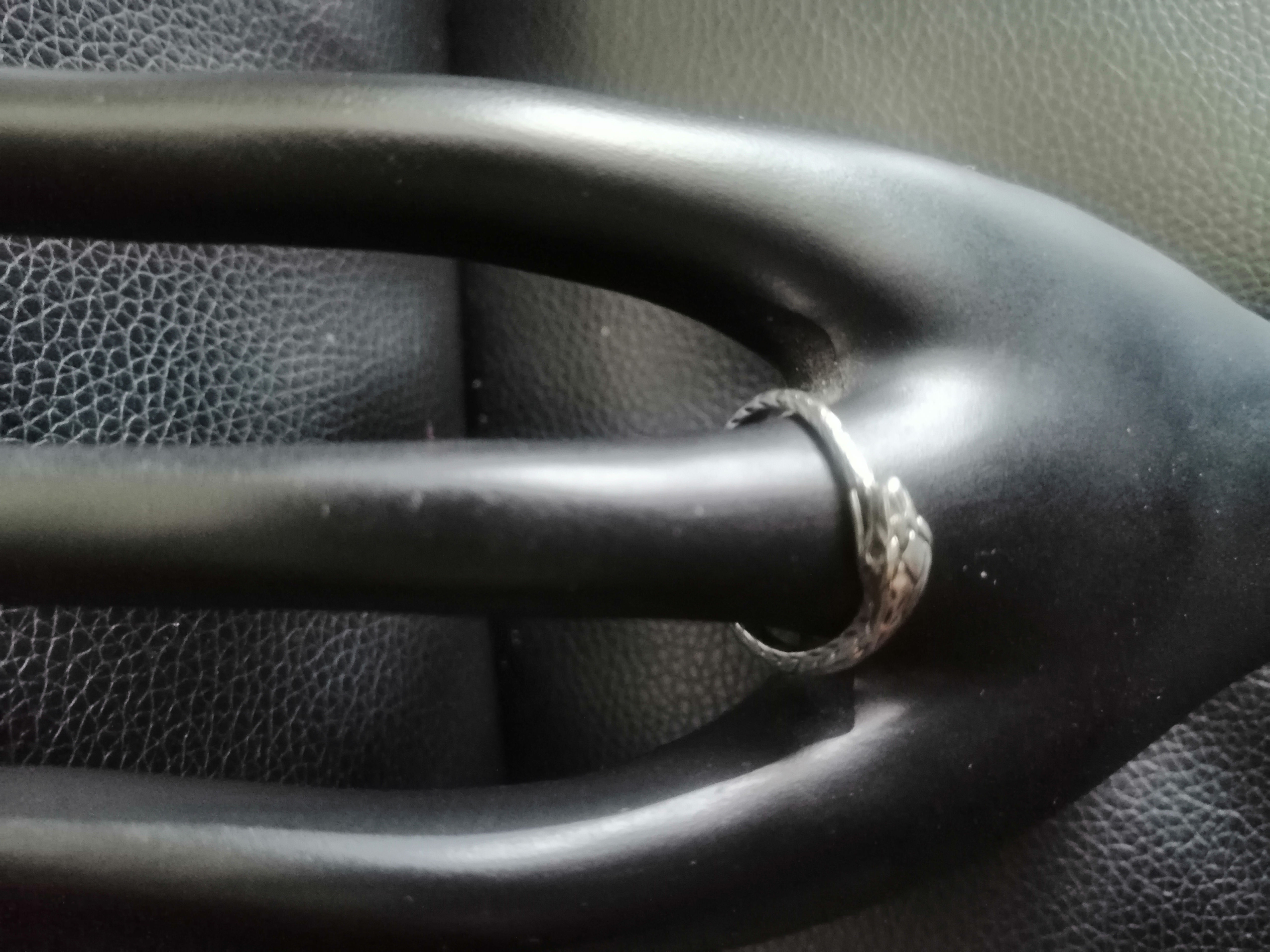 Anel Cobra Prateada Cabeça