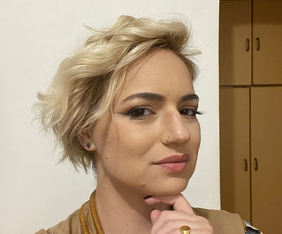 Thatiana Foto Corporativa (1).jpg