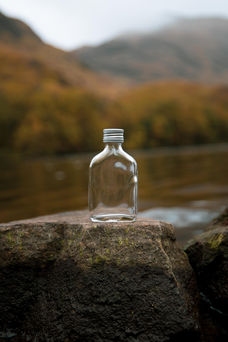 mini flask glass bottle