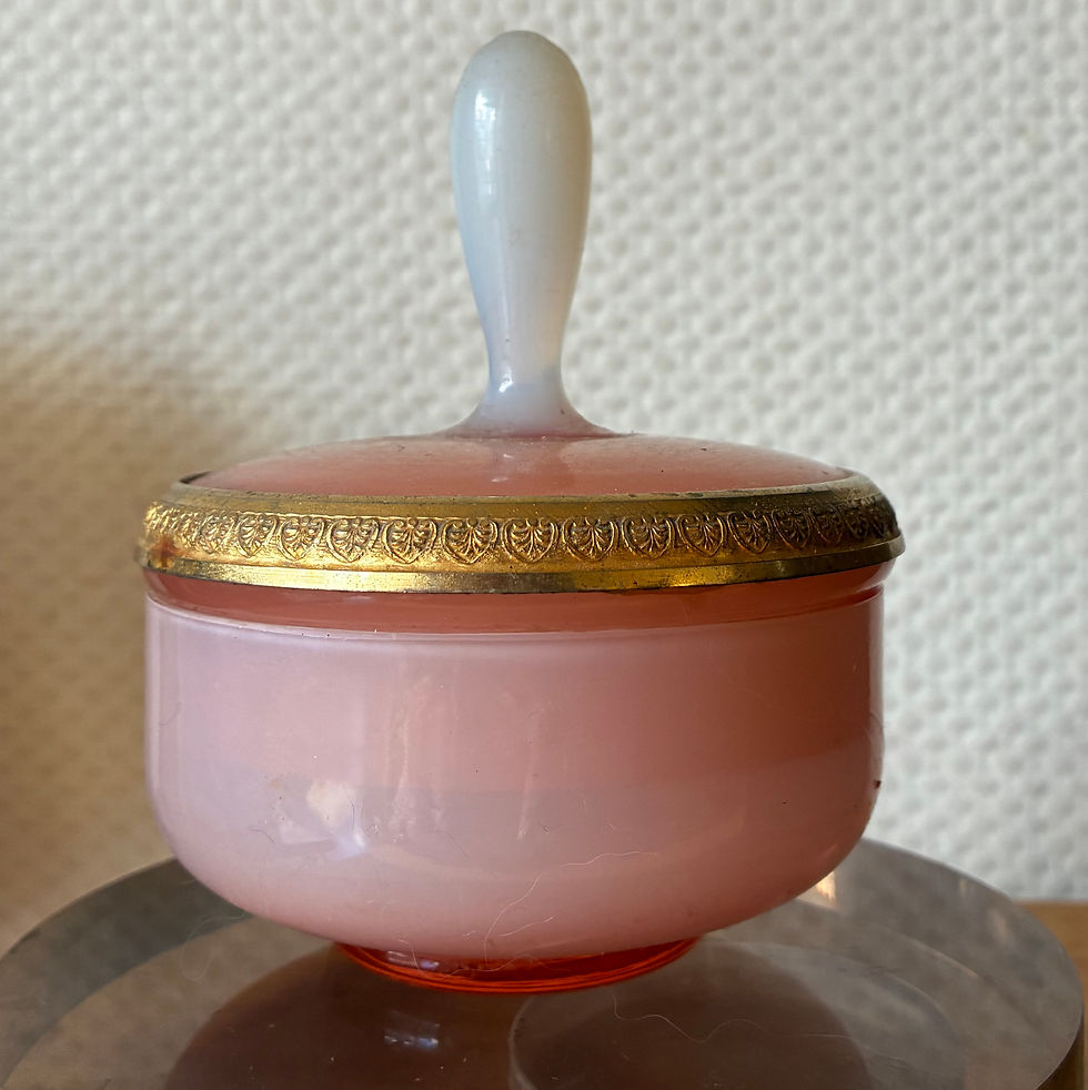 Miniature : Boîte à bijoux opaline 50-60s