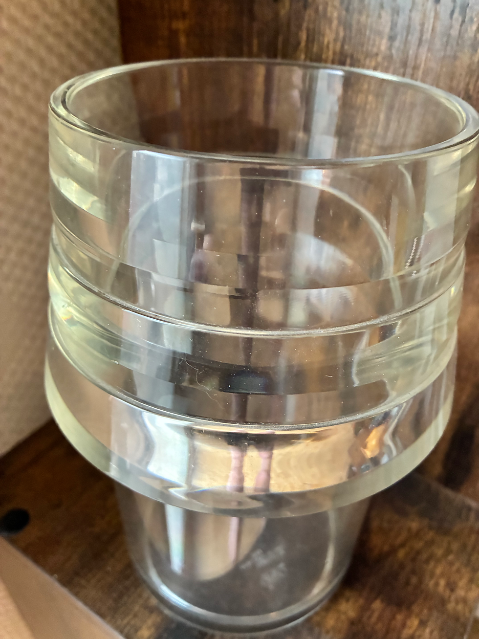 Miniature : Vase plexiglas Dior 2000