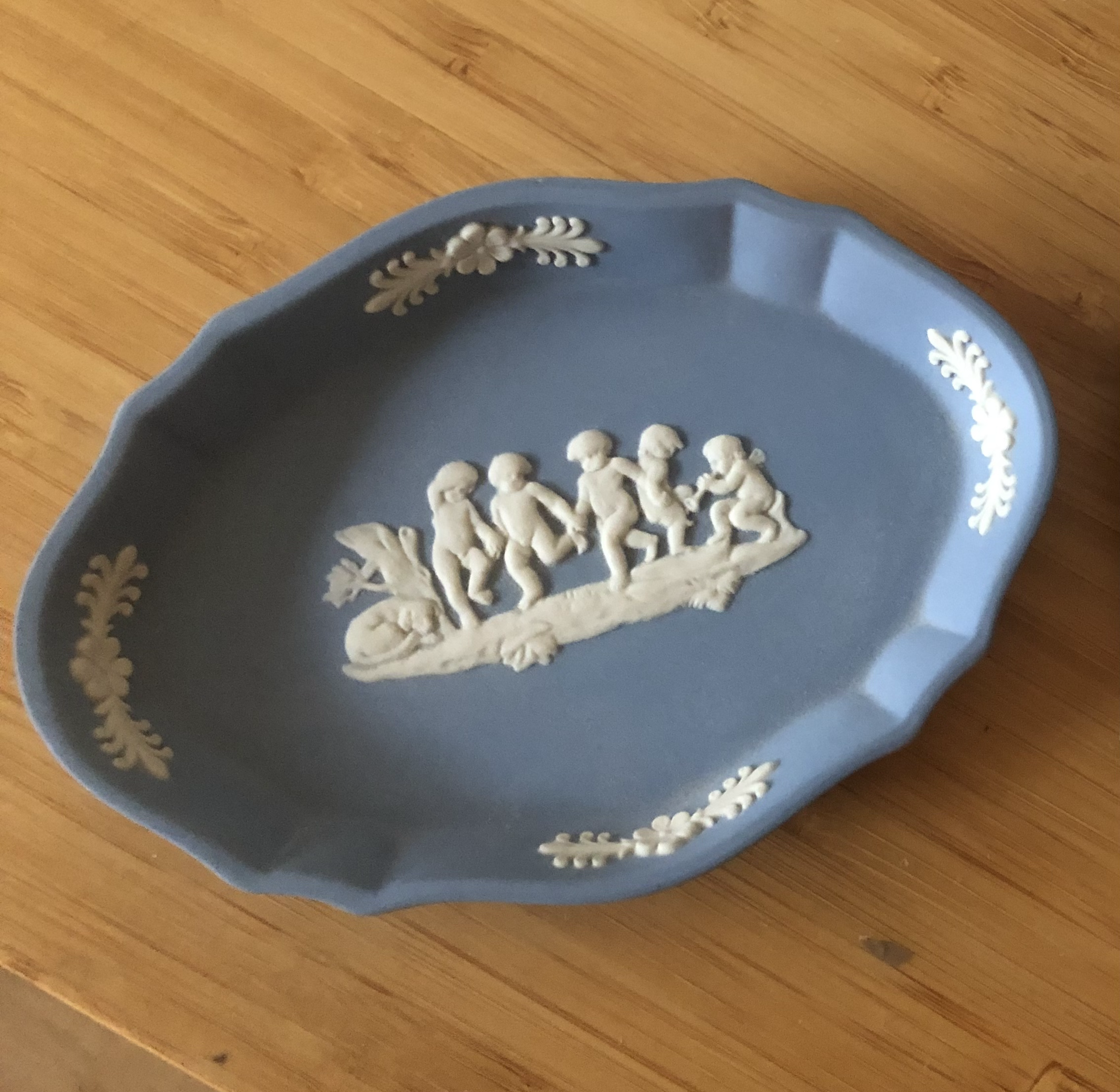 Coupelle Wedgwood 1977