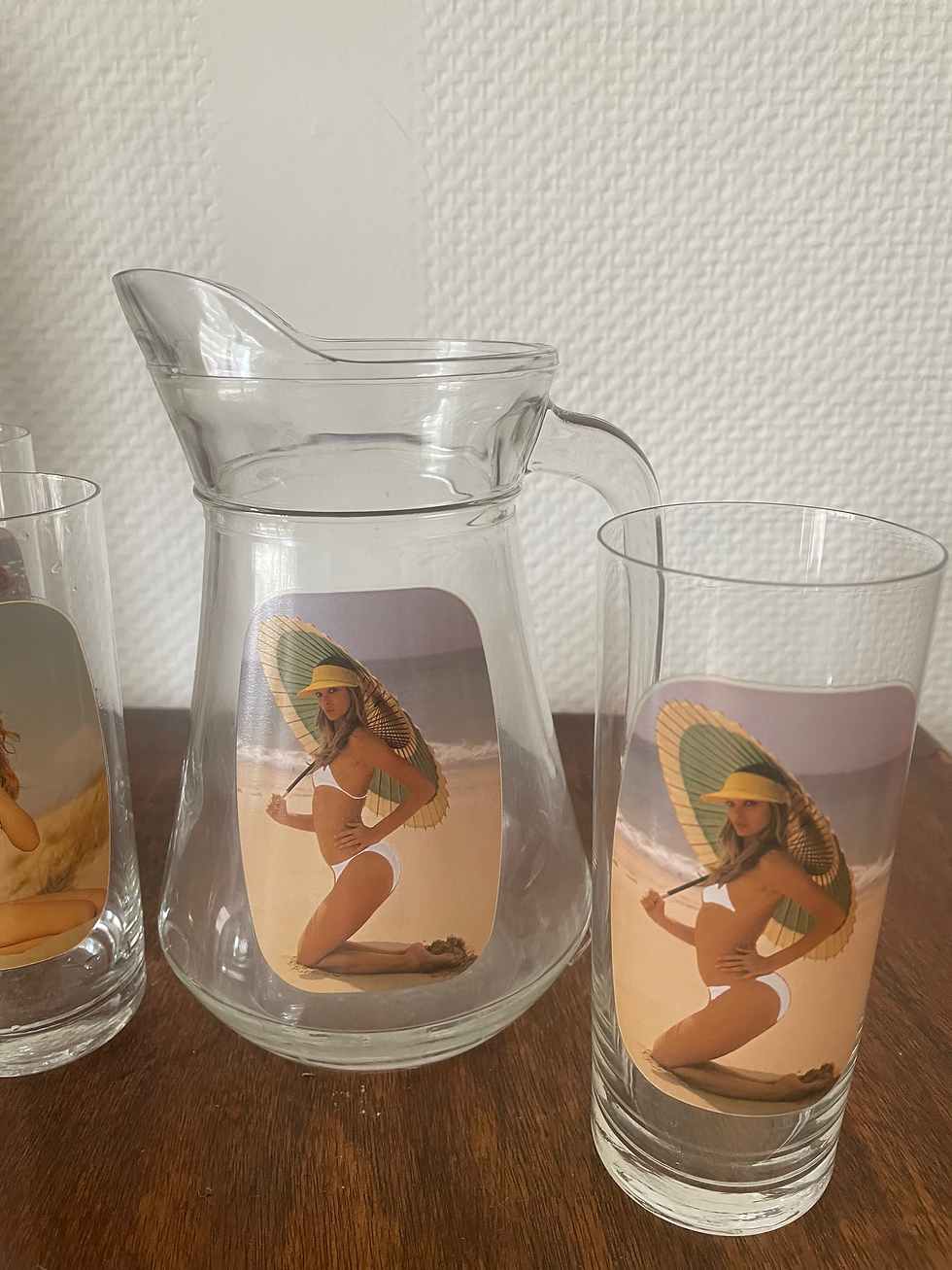 Miniature : Service à boissons pin-ups 80-90