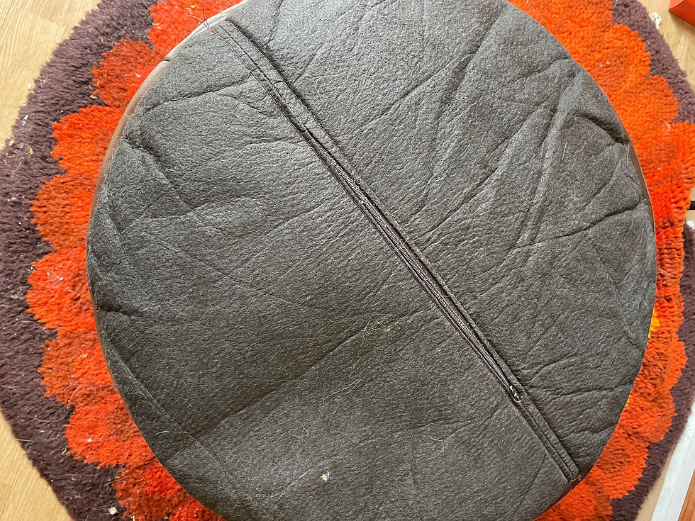 Miniature : Pouf en cuir patchwork De Sede 70s