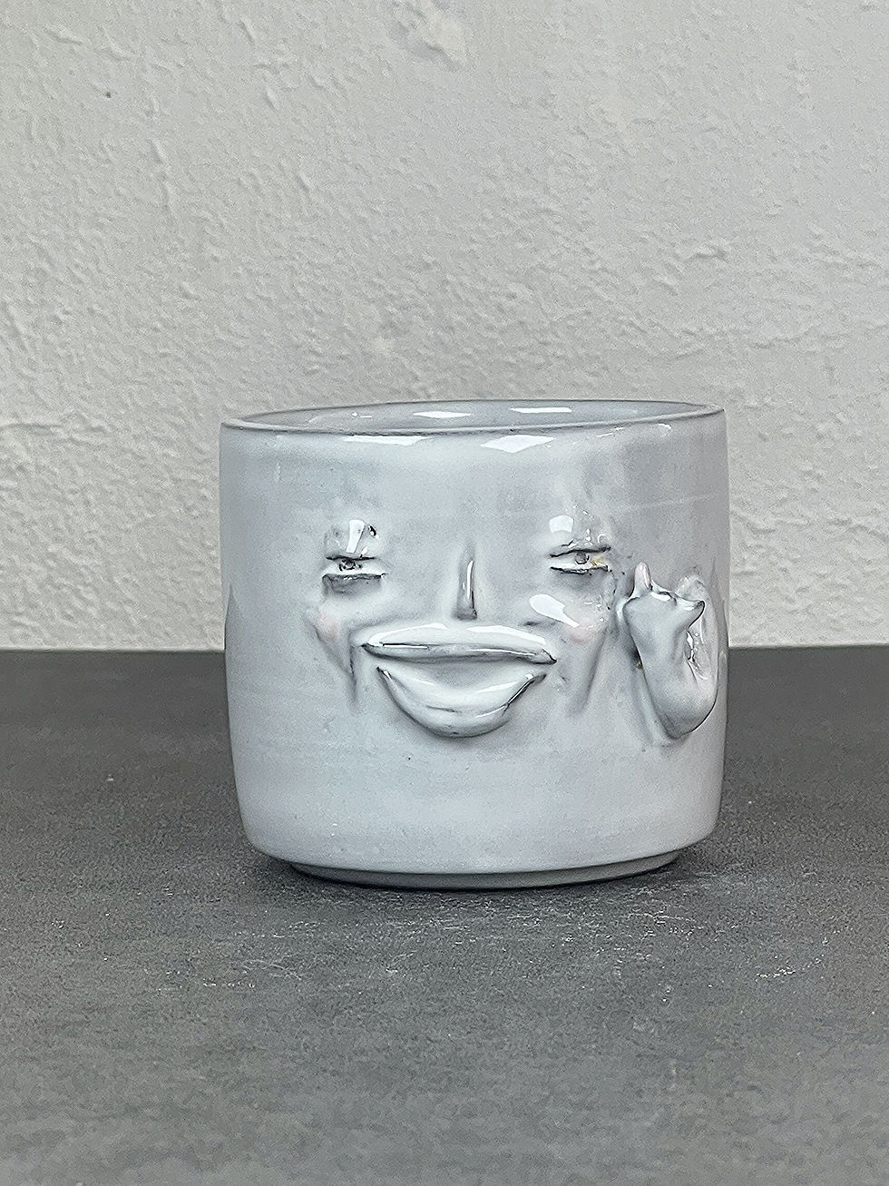 縮圖：正能樣中指咖啡杯