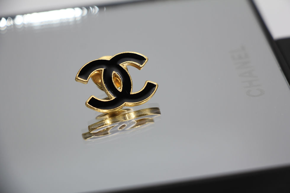 Thumbnail: Chanel Vintage 02A Enamel Classic Coco Mark Brooch