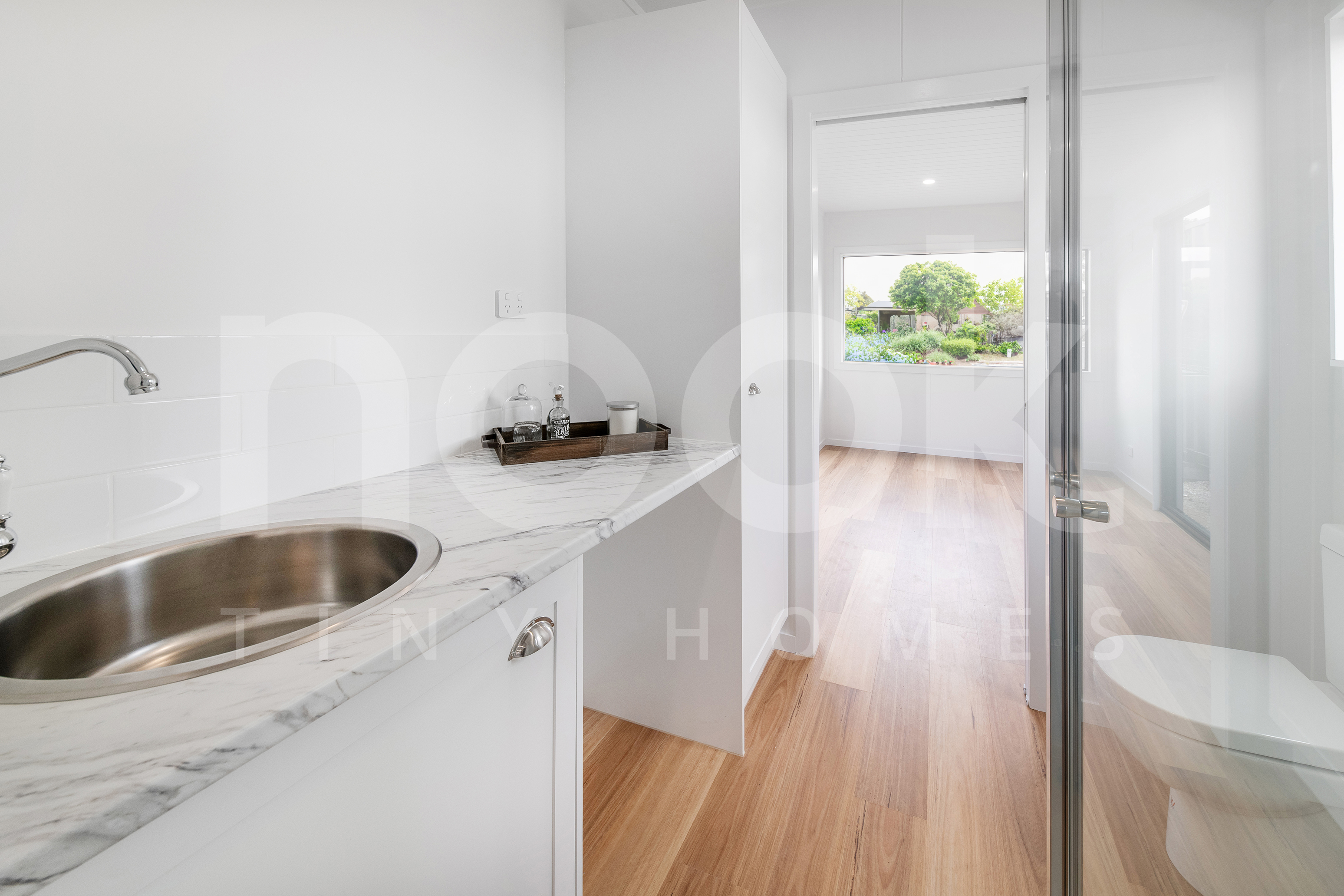 Coastal Luxe 1 Bedroom - 40ft Container Home - Tiny Home for Sale in Helensvale, QLD - photo 4