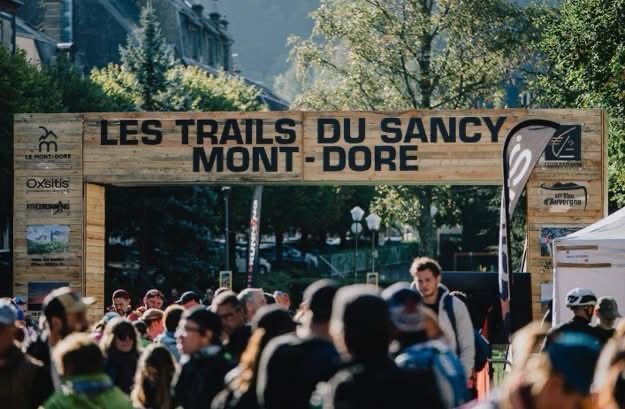 📸 Trails du Sancy - Arche de départ au Mont-Dore