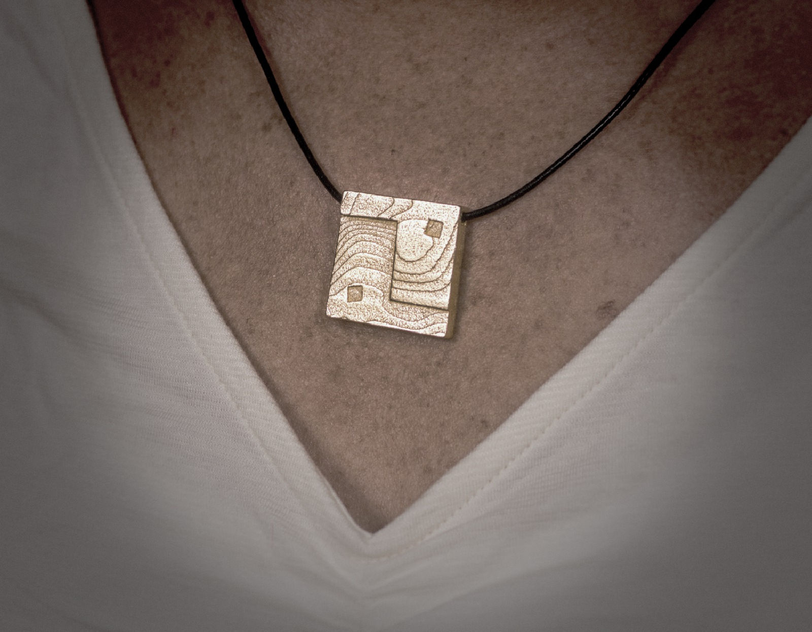 Square Yin Yang Pendant - Gold-plated Stainless Steel