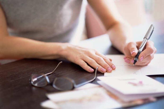 How to stand out and build relationships in 5 minutes a day