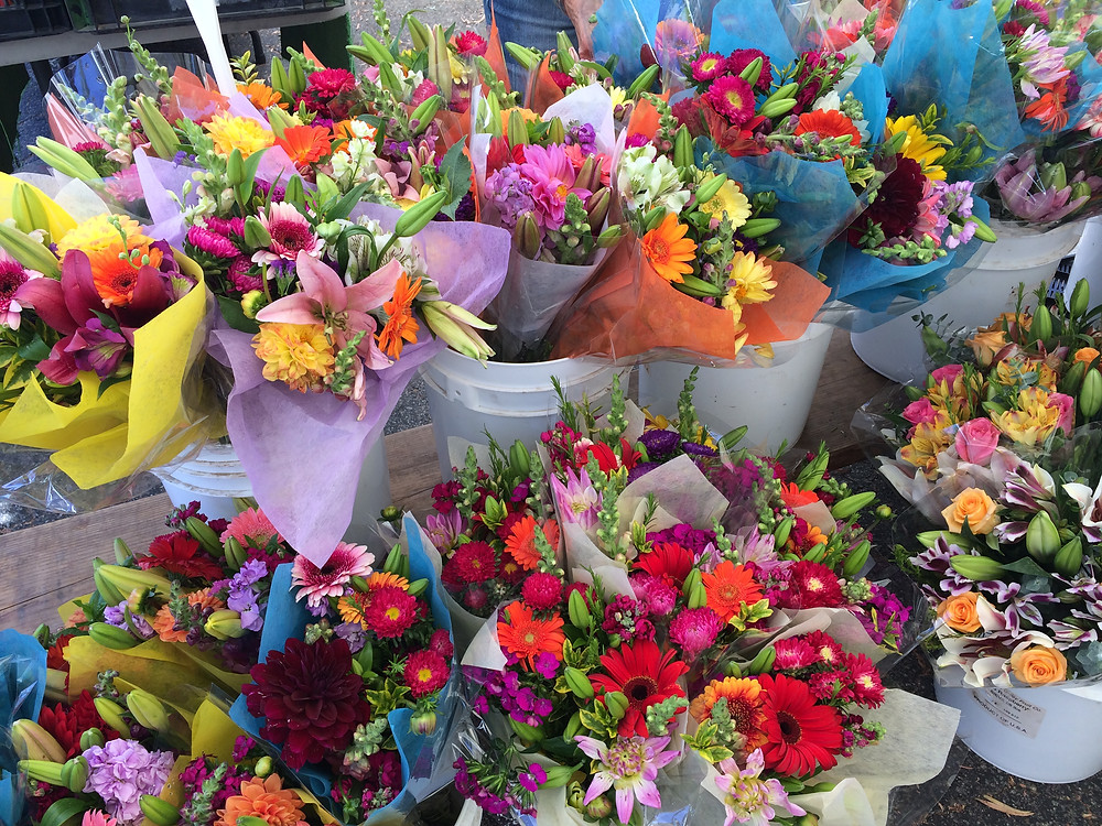 farmers-market-flowers