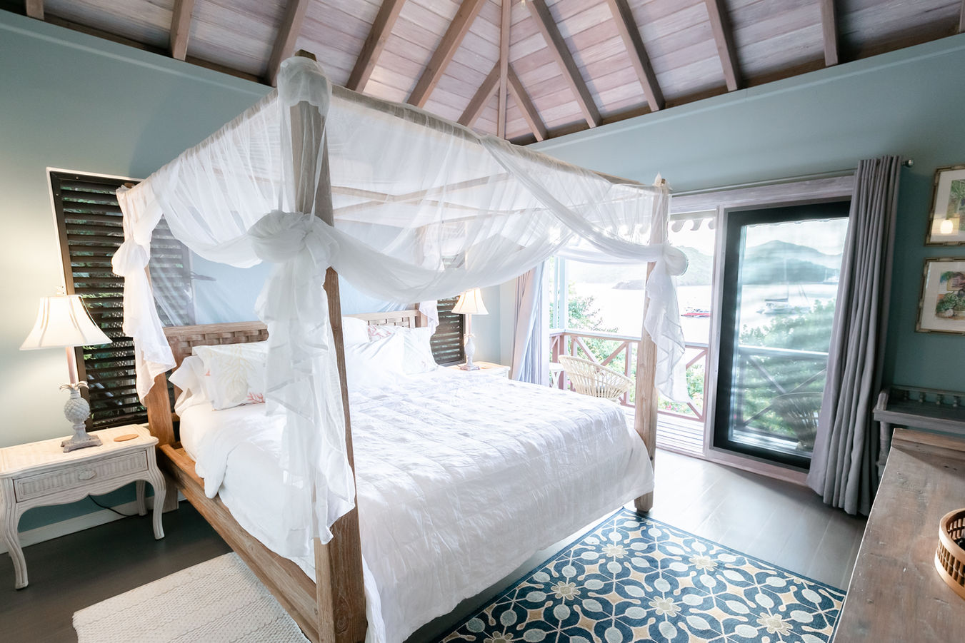 K'ai Etoile King Bedroom