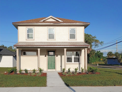 luxury custom home built by larsa construction, a top general contractor in orlando, fl