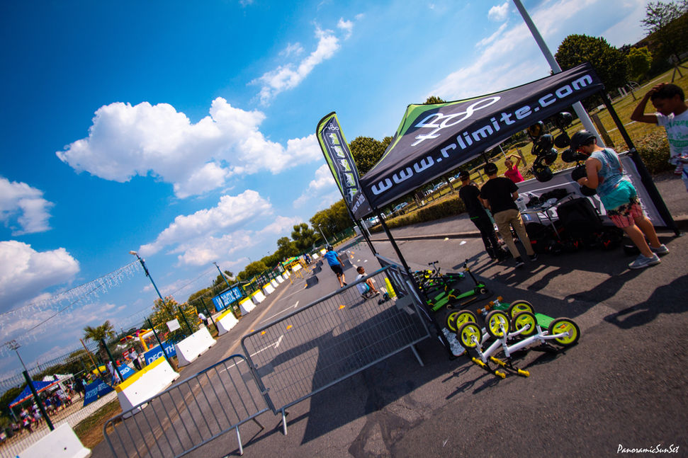 Accueil activité mini skate park.