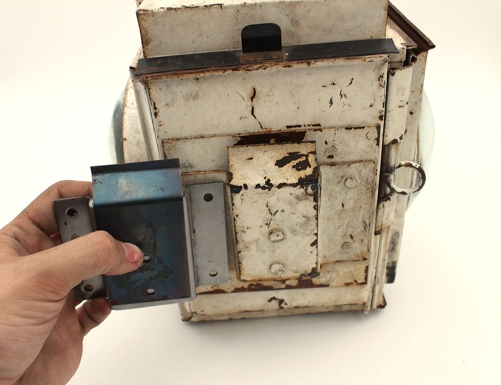 Thumbnail: Full size BR lamp bracket spring