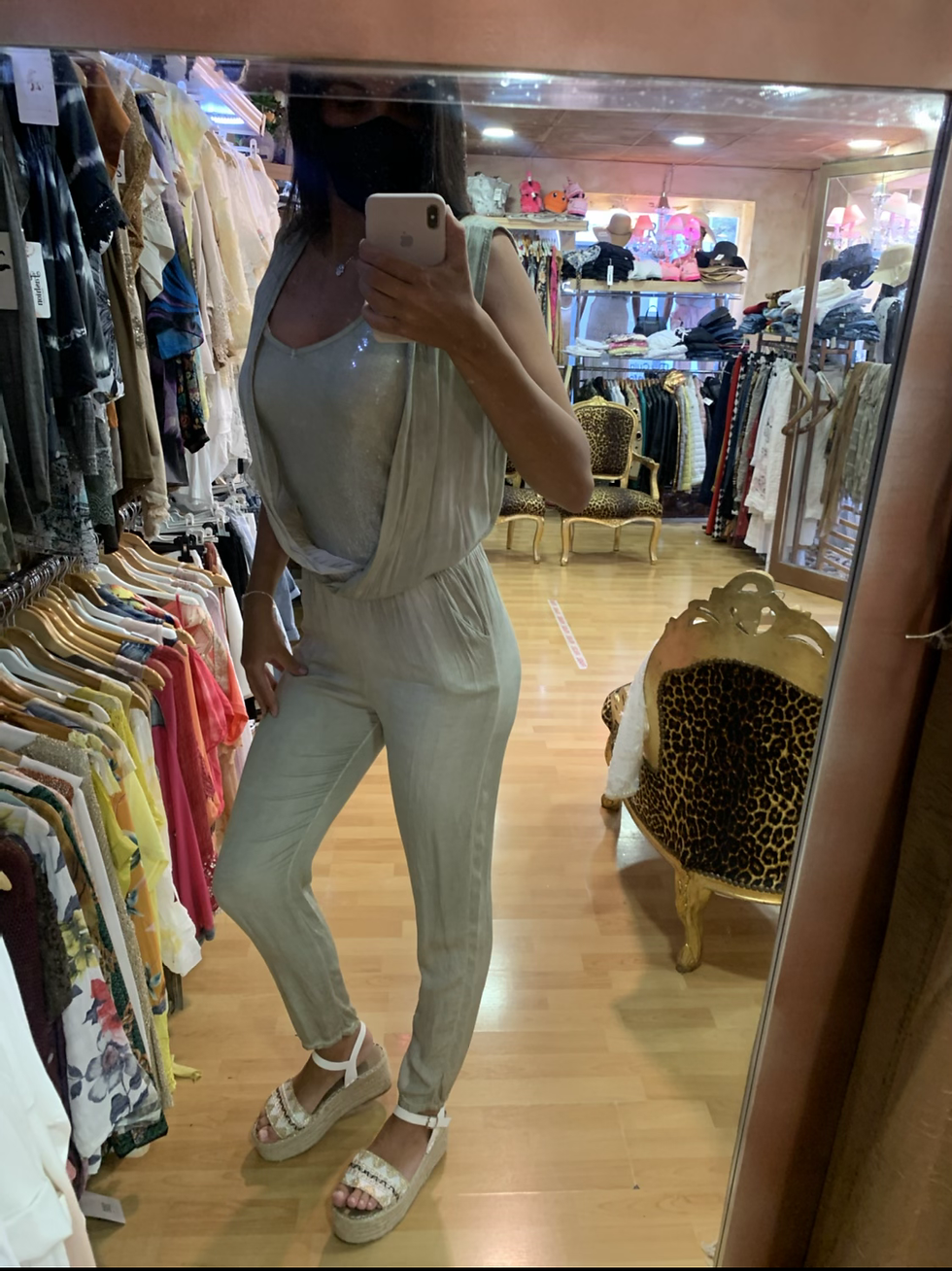 Miniatura: Mono caqui