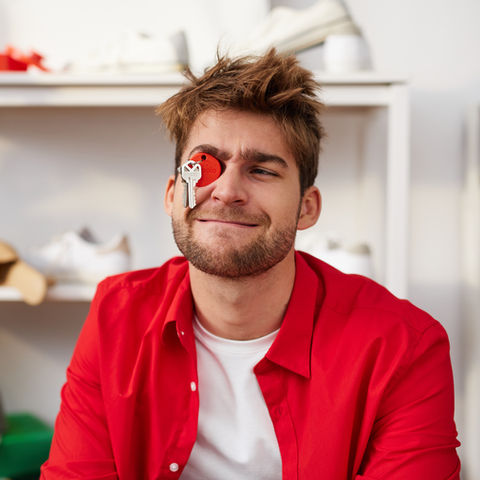 Chipolo holiday social 60.jpg