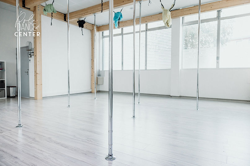 pole dance center école 1.jpg