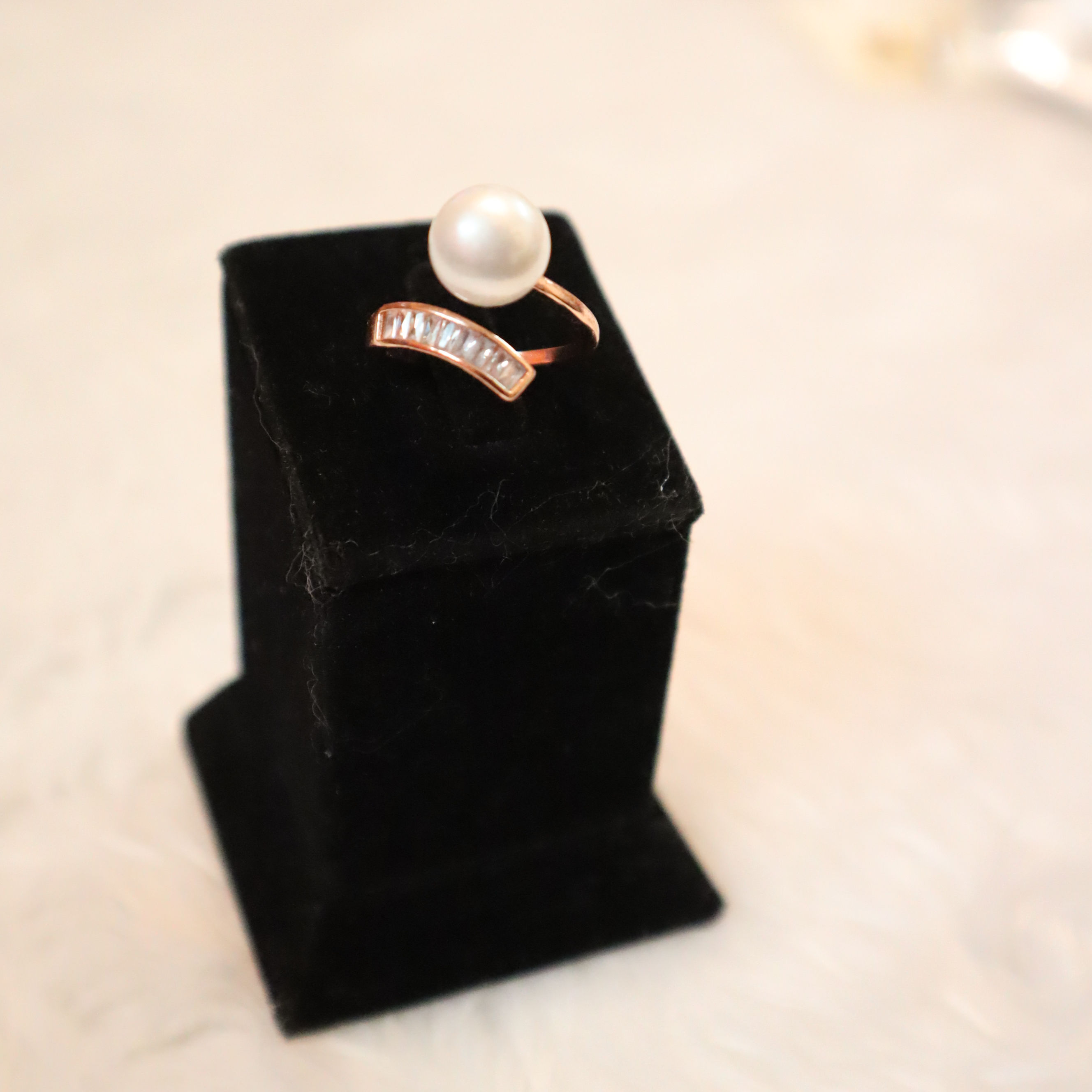 T-1-T302413658-Finger Ring