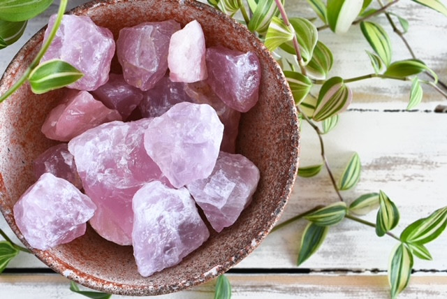 Rose Quartz rough crystals