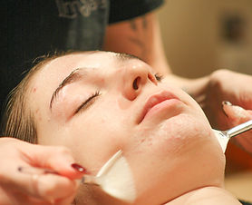 Soin du visage esthéticienne saint mathurin proche des Sables d'Olonne.jpg