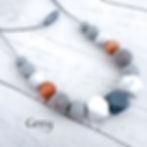 textured feeding necklace