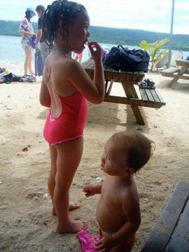 Kids having fun - meandfiji, movetofiji, liveinfiji, fijiexpat, traveltofiji, fijiwithkids, travelwithkids