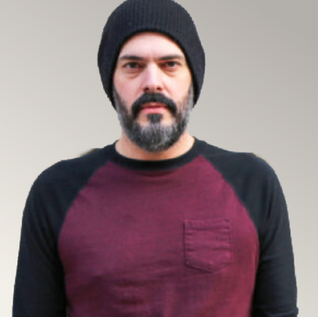 Mike Wilson: “El lenguaje es una extensión de los sentidos”
