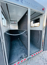 Trailer Luxo com Banheiro e Cozinha Externa