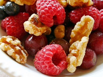 10 Healthy & Easy Summer Snacks