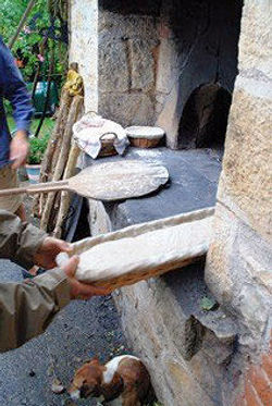 Le pain au four à bois