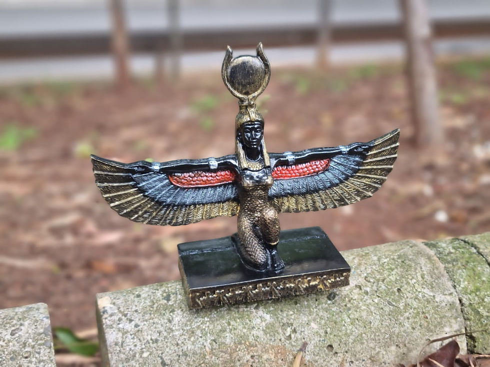 Miniatura: Deusa Isis Alada colorida em Resina