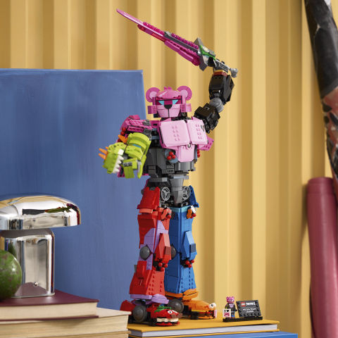 Thumbnail: LEGO® Fortnite® Mecha Team Leader 77078